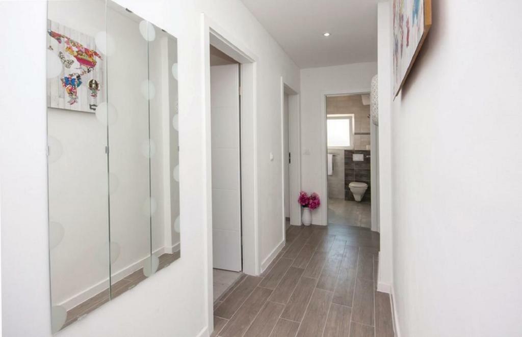 Apartmani Riva Rogoznica  Ngoại thất bức ảnh