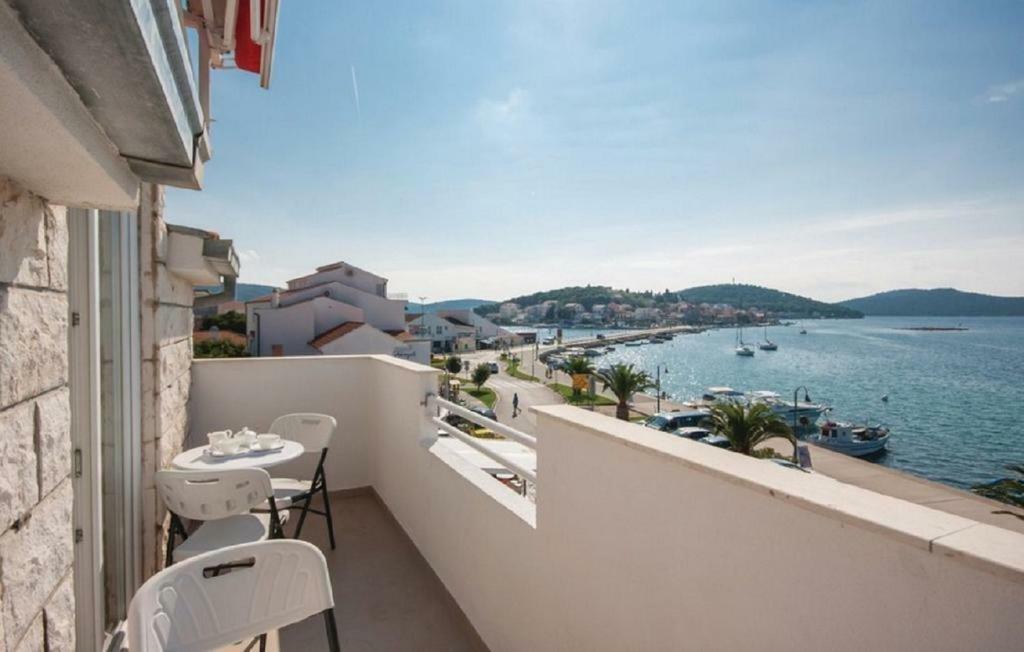 Apartmani Riva Rogoznica  Ngoại thất bức ảnh