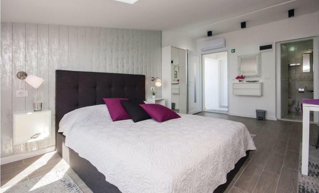 Apartmani Riva Rogoznica  Ngoại thất bức ảnh