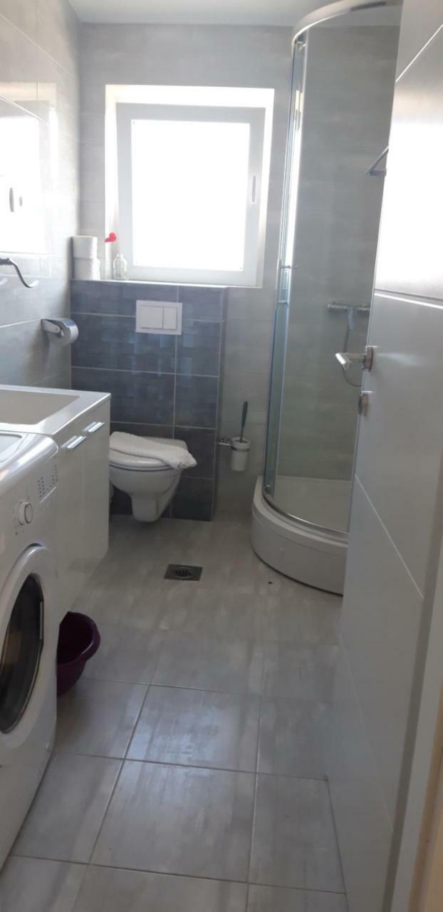 Apartmani Riva Rogoznica  Ngoại thất bức ảnh