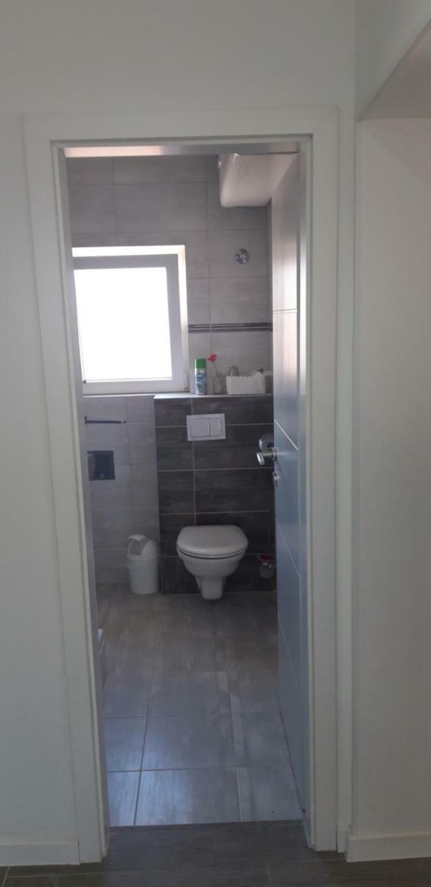 Apartmani Riva Rogoznica  Ngoại thất bức ảnh